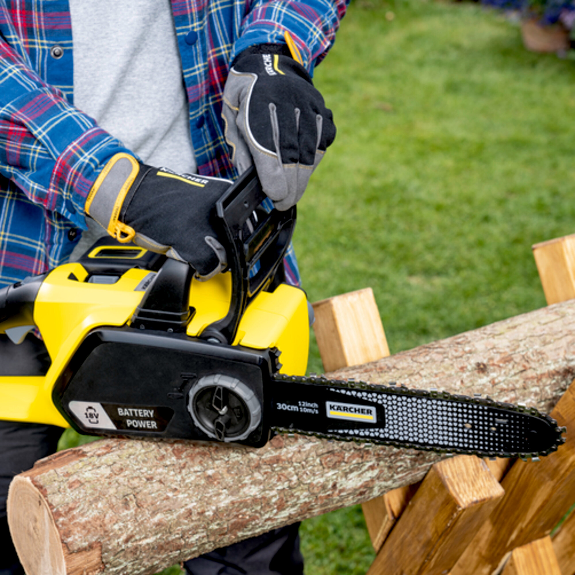 Акумуляторна ланцюгова пила CNS 18-30 Battery + Швидкозарядний комплект + Акумулятор - Зображення 4